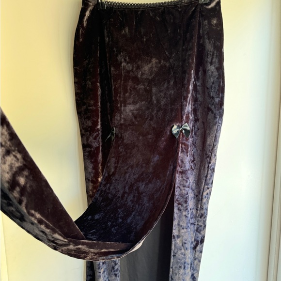 NWT Widow Time Stands Still Maxi Crushed Velvet Skiry M - Picture 4 of 4